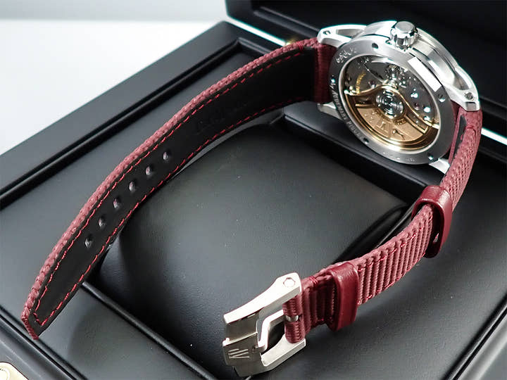 オーデマピゲ CODE 11.59 バイ オーデマ ピゲ Ref.15210BC.OO.A500KB.01 ホワイトゴールド スモークバーガンディーラッカー文字盤