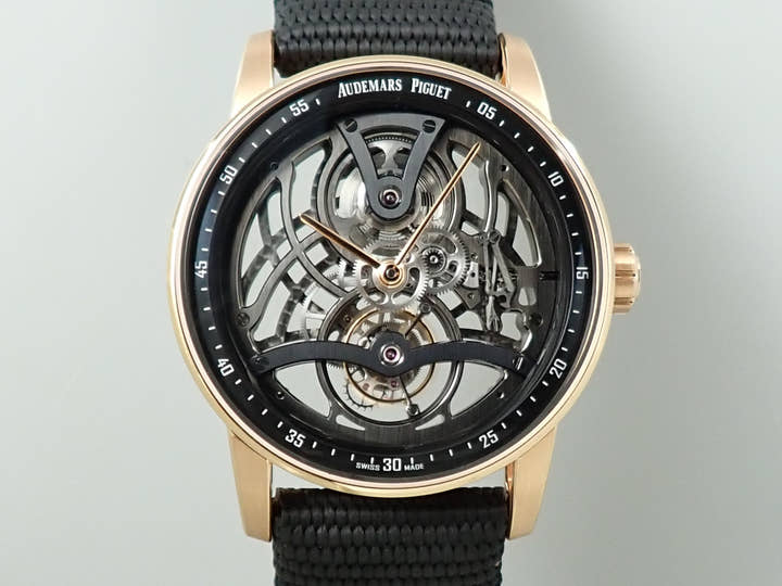 オーデマピゲ CODE 11.59 バイ オーデマ ピゲ トゥールビヨン オープンワーク Ref.26600OR.OO.D002CR.01 ピンクゴールド ブラックラッカーインナーベゼル、オープンワーク文字盤