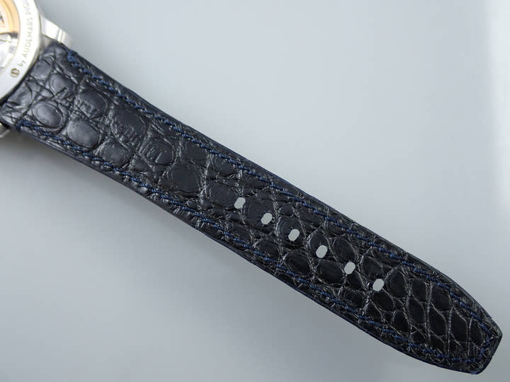 オーデマピゲ CODE 11.59 バイ オーデマ ピゲ ボリショイ限定モデル Ref.15210BC.OO.A321CR.99 ホワイトゴールド スモークブルーエナメル文字盤