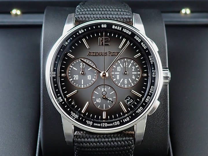 オーデマピゲ CODE 11.59 バイ オーデマ ピゲ クロノグラフ Ref.26393CR.OO.A002KB.01 ピンクゴールド/ホワイトゴールド スモークグレーラッカー文字盤