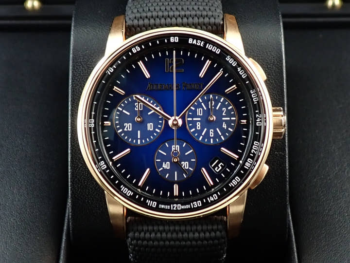 オーデマピゲ CODE 11.59 バイ オーデマ ピゲ クロノグラフ Ref.26393OR.OO.A028CR.01 ピンクゴールド スモークブルーラッカー文字盤
