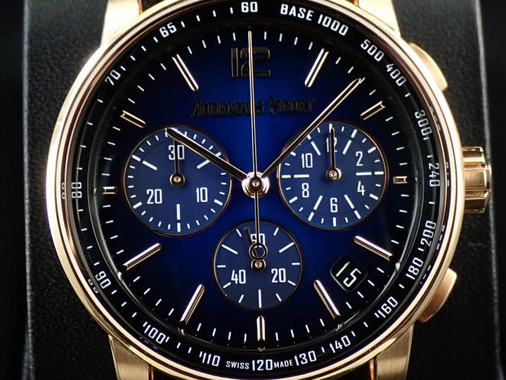 オーデマピゲ CODE 11.59 バイ オーデマ ピゲ クロノグラフ Ref.26393OR.OO.A028CR.01 ピンクゴールド スモークブルーラッカー文字盤