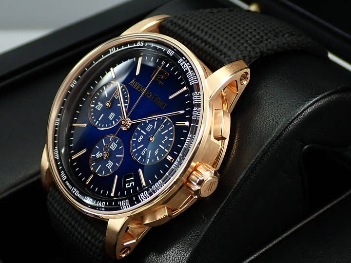 オーデマピゲ CODE 11.59 バイ オーデマ ピゲ クロノグラフ Ref.26393OR.OO.A028CR.01 ピンクゴールド スモークブルーラッカー文字盤