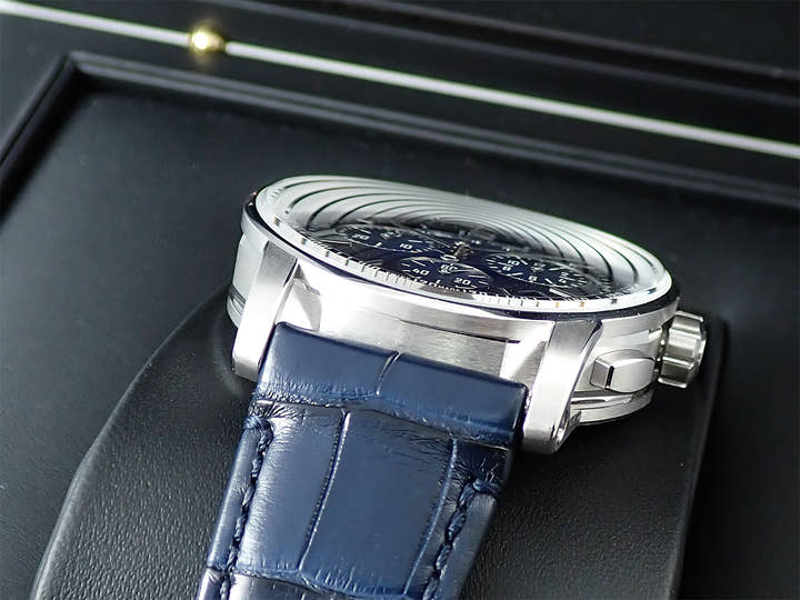 オーデマピゲ CODE 11.59 バイ オーデマ ピゲ クロノグラフ Ref.26393BC.OO.A002KB.01 ホワイトゴールド スモークブルーラッカー文字盤