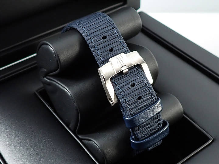 オーデマピゲ CODE 11.59 バイ オーデマ ピゲ クロノグラフ Ref.26393BC.OO.A002KB.01 ホワイトゴールド スモークブルーラッカー文字盤