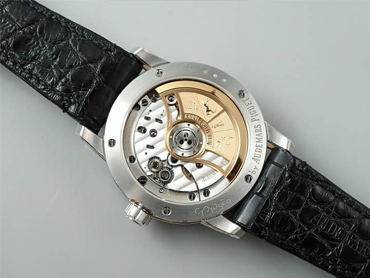 オーデマピゲ CODE 11.59 バイ オーデマ ピゲ Ref.15210CR.OO.A002CR.01 ホワイトゴールド/ピンクゴールド グレーラッカー文字盤