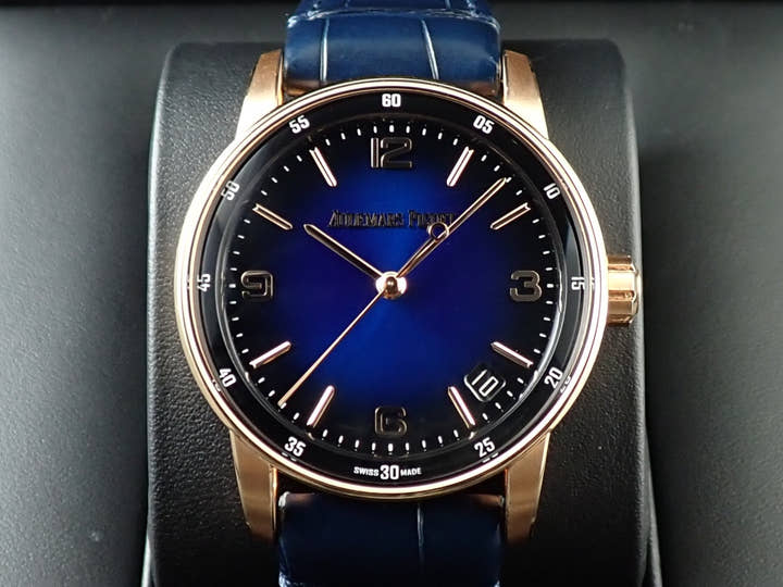 オーデマピゲ CODE 11.59 バイ オーデマ ピゲ Ref.15210OR.OO.A028CR.01 ピンクゴールド スモークブルーラッカー文字盤