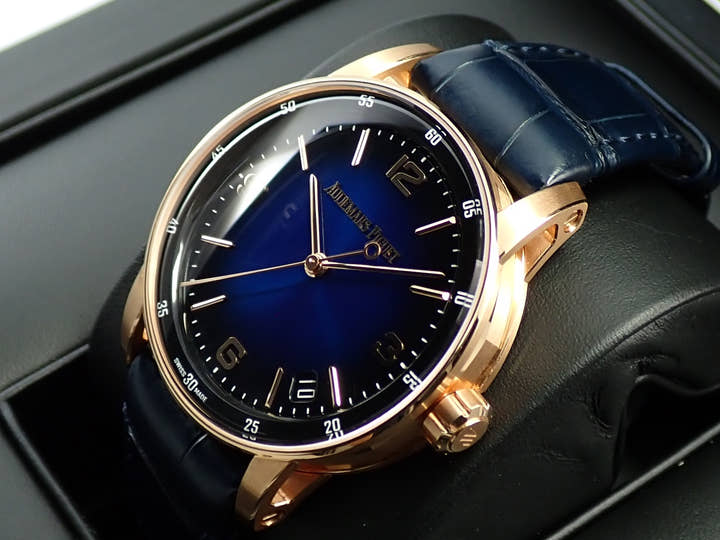 オーデマピゲ CODE 11.59 バイ オーデマ ピゲ Ref.15210OR.OO.A028CR.01 ピンクゴールド スモークブルーラッカー文字盤