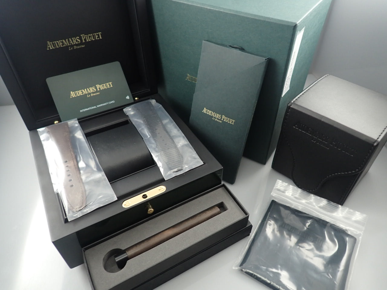 Audemars Piguet CODE 11.59 by Audemars Piguet Chronograph &lt;Warranty Box and Others&gt;