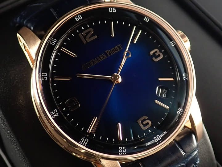 オーデマピゲ CODE 11.59 バイ オーデマ ピゲ Ref.15210OR.OO.A028CR.01 ピンクゴールド スモークブルーラッカー文字盤