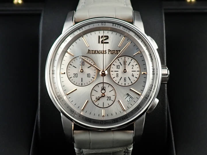 オーデマピゲ CODE 11.59 バイ オーデマ ピゲ クロノグラフ Ref.26393CR.OO.A009CR.01 ホワイトゴールド/ピンクゴールド シルバー文字盤