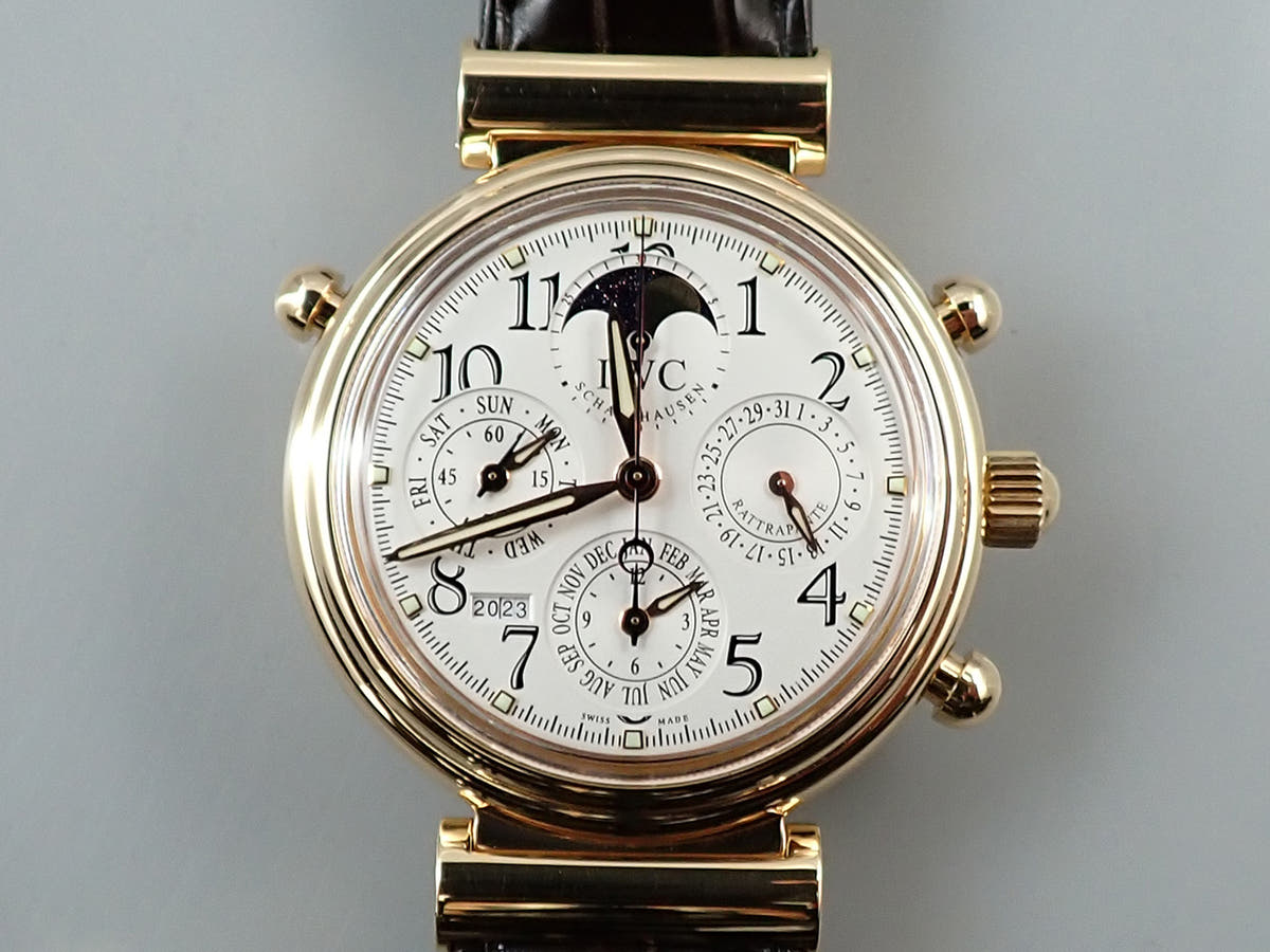 IWC ダ ヴィンチ パーペチュアルカレンダー クロノグラフ ラトラパンテ Ref.3754-003 ホワイト文字盤 中古 KF552710