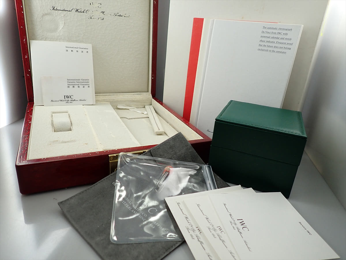 IWC ダ ヴィンチ パーペチュアルカレンダー クロノグラフ ラトラパンテ Ref.3754-003 ホワイト文字盤 中古 KF552710