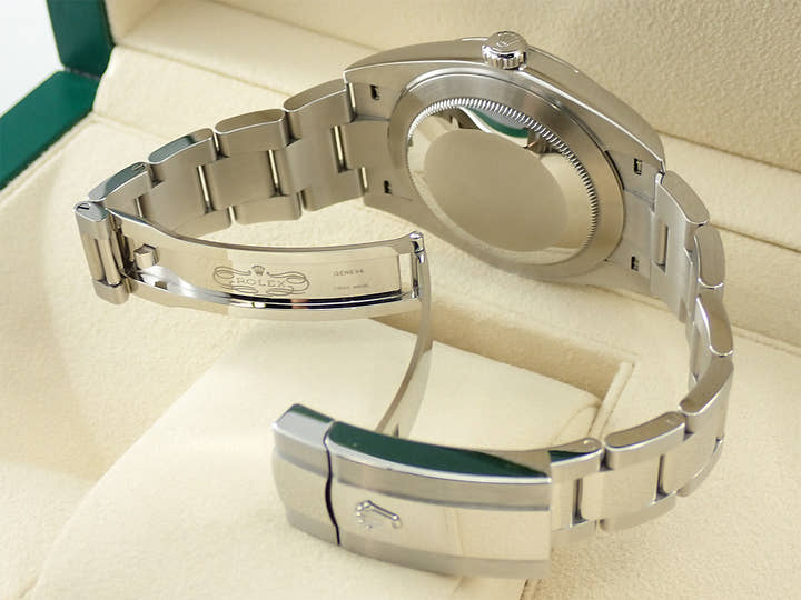 ロレックス デイトジャスト41 Ref.126300 ステンレススチール スレートローマン文字盤 オイスターブレスレット