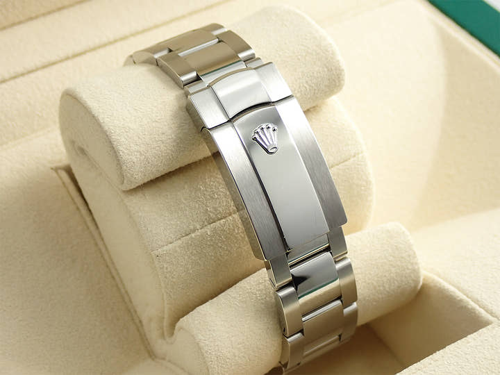 ロレックス デイトジャスト41 Ref.126300 ステンレススチール スレートローマン文字盤 オイスターブレスレット