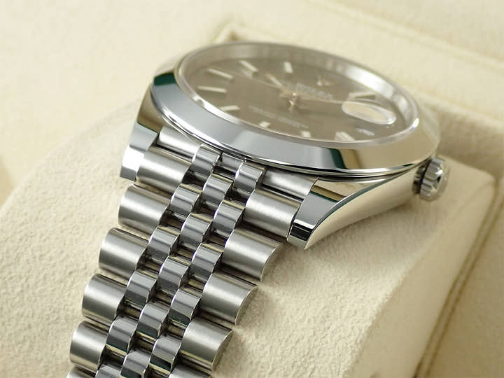 ロレックス デイトジャスト41 Ref.126300 ステンレススチール スレート文字盤 ジュビリーブレスレット 美品 11HLCLCP