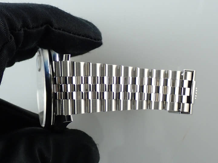 ロレックス デイトジャスト41 Ref.126300 ステンレススチール ホワイト文字盤 ジュビリーブレスレット