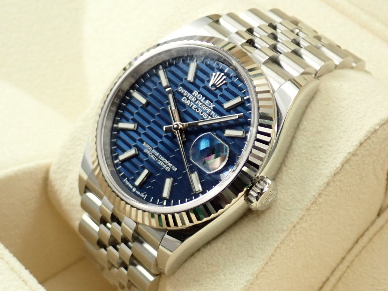 Rolex Datejust 36 Blue Fluted Motif Dial &lt;&lt; New Warranty Card, Box, etc. &gt;&gt;