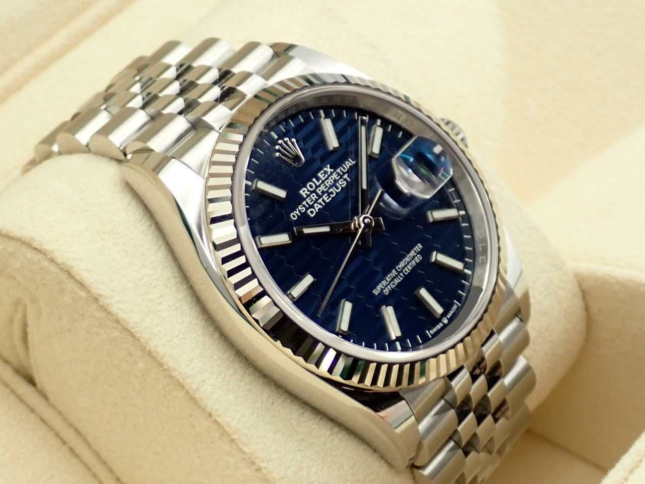 Rolex Datejust 36 Blue Fluted Motif Dial &lt;&lt; New Warranty Card, Box, etc. &gt;&gt;