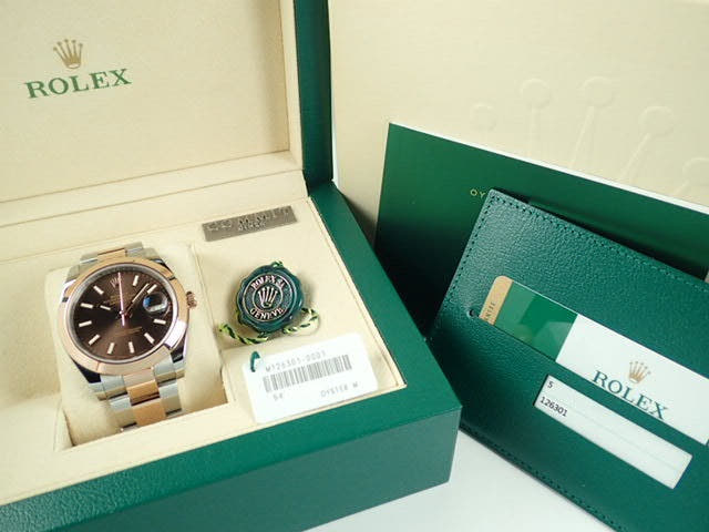 ロレックス デイトジャスト Ref.126301 チョコレート文字盤 中古 datejust-130