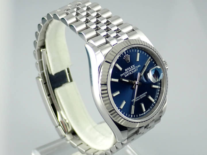 ロレックス デイトジャスト Ref.126234 ブルー文字盤 中古 datejust-137 ジュビリーブレスレット