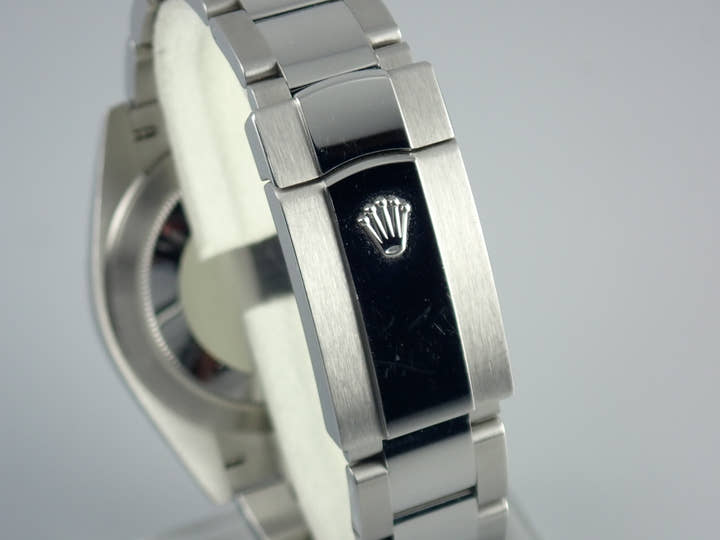 Rolex Datejust Ref.126300 Black Dial Used datejust-145