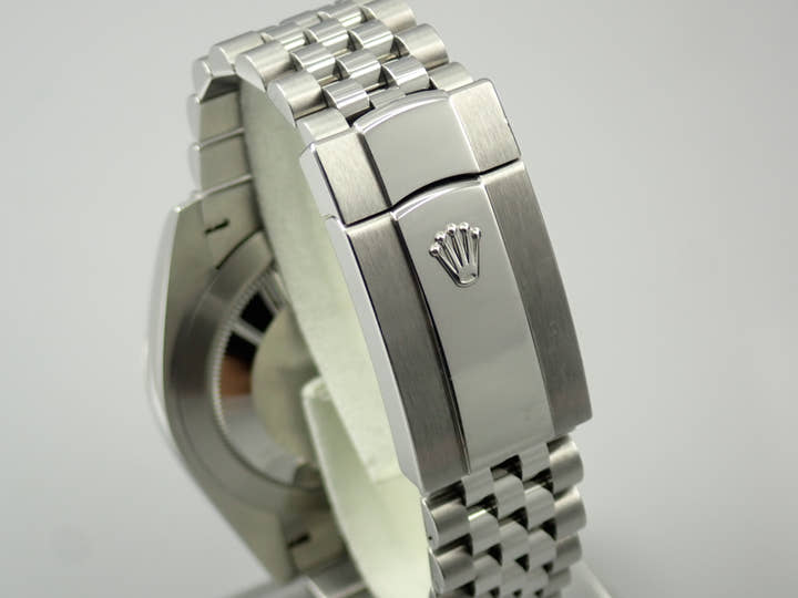 ロレックス デイトジャスト41 Ref.126334 ステンレススチール/ホワイトゴールド スレート文字盤 ジュビリーブレスレット 中古 W0102512