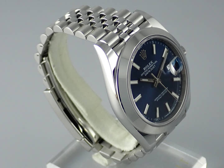 ロレックス デイトジャスト Ref.126300 ブルー文字盤 未使用 datejust-159 ジュビリーブレスレット