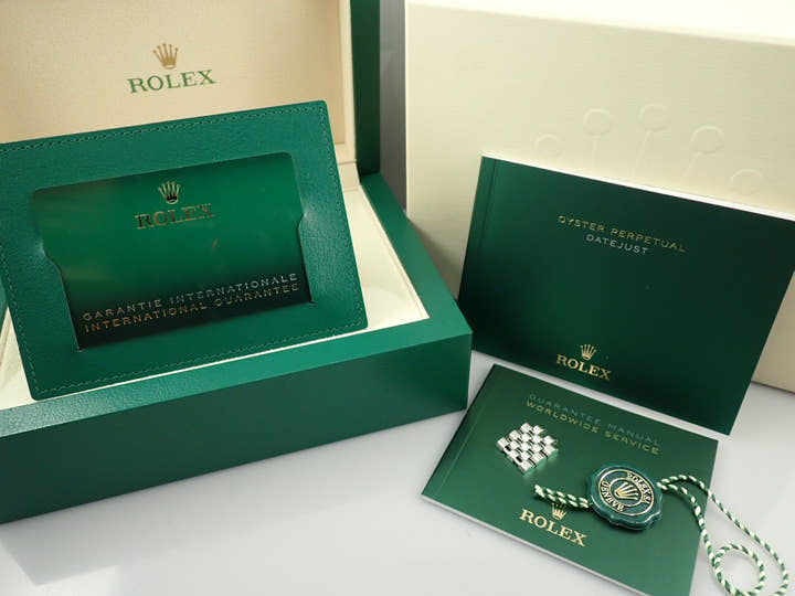 ロレックス デイトジャスト36 Ref.126200 ステンレススチール ブライトブルー文字盤 ジュビリーブレスレット