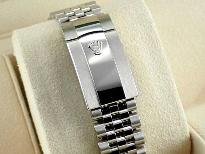 ロレックス デイトジャスト Ref.126334 ブルーローマン文字盤 中古 datejust-200 ジュビリーブレスレット