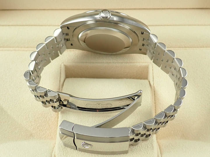 ロレックス デイトジャスト Ref.126300 ブルー文字盤 未使用 datejust-210 ジュビリーブレスレット