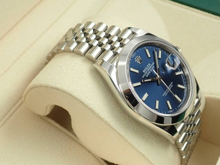 ロレックス デイトジャスト Ref.126300 ブルー文字盤 未使用 datejust-210 ジュビリーブレスレット