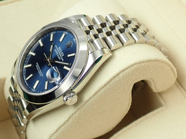 ロレックス デイトジャスト Ref.126300 ブルー文字盤 未使用 datejust-210 ジュビリーブレスレット