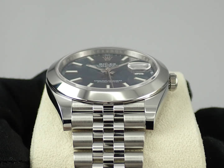ロレックス デイトジャスト Ref.126300 ブルー文字盤 未使用 datejust-210 ジュビリーブレスレット