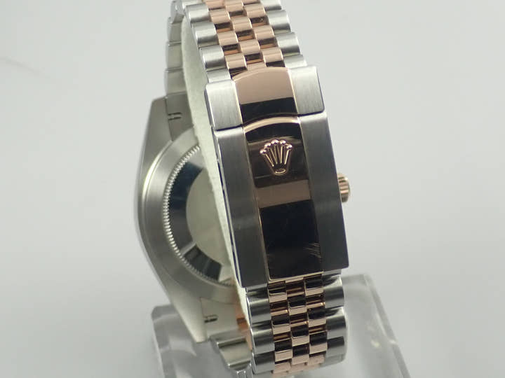 ロレックス デイトジャスト41 Ref.126331 サンダスト文字盤 中古 datejust-223 ジュビリーブレスレット