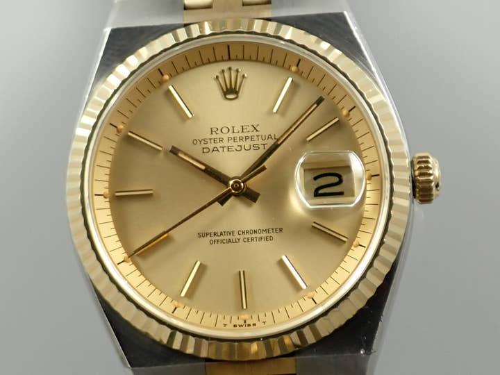 ロレックス デイトジャスト Ref.1630 シャンパン文字盤 中古 datejust-227