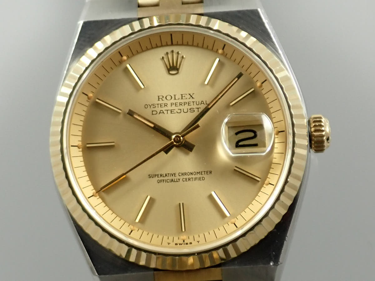 ロレックス デイトジャスト Ref.1630 シャンパン文字盤 中古 datejust-227