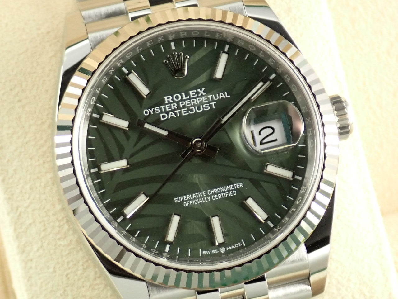 Rolex Datejust 36 Olive Green Palm Motif Dial &lt;New Warranty Card, Box, etc.&gt;