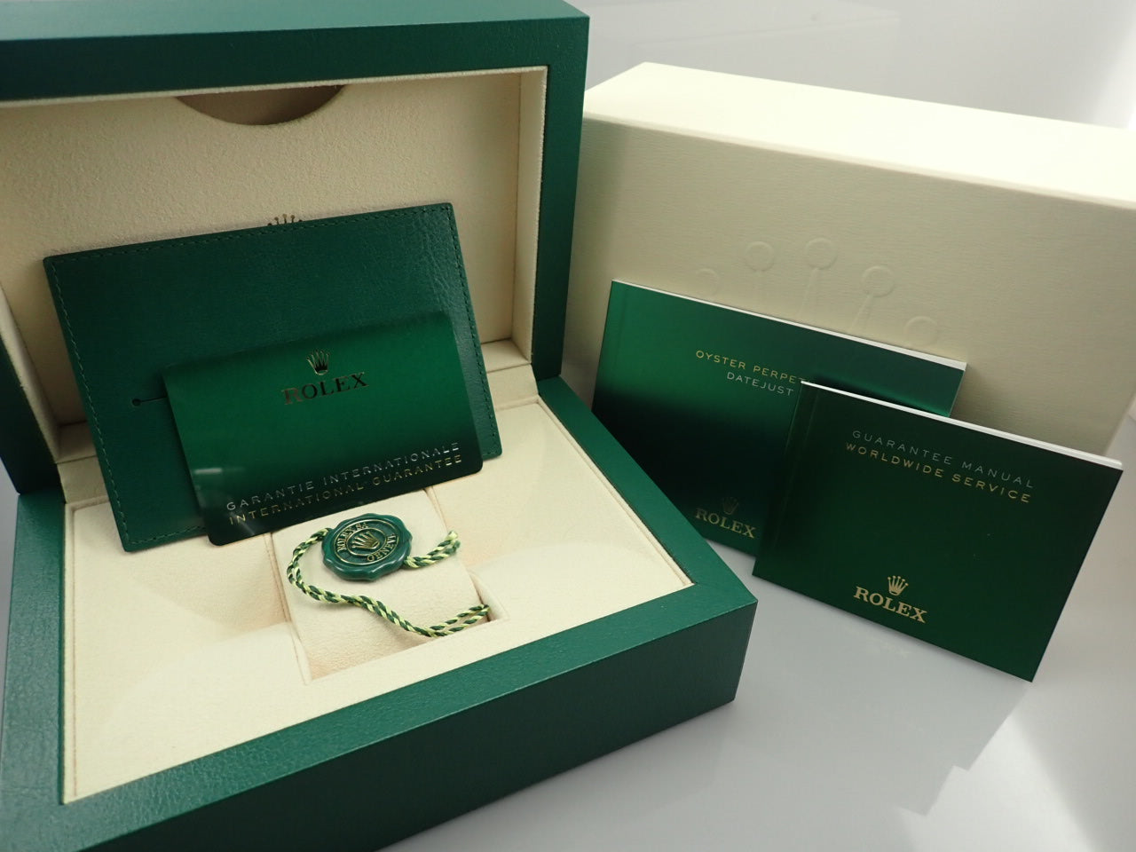 Rolex Datejust 41 Sandust Dial &lt;New warranty, box, etc.&gt;