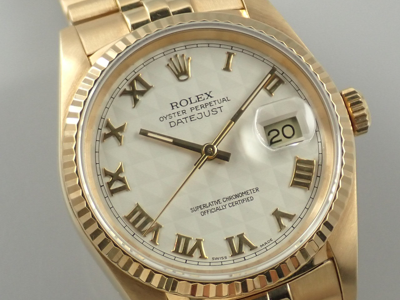 Rolex Datejust Ivory Pyramid Dial &lt;Other&gt;