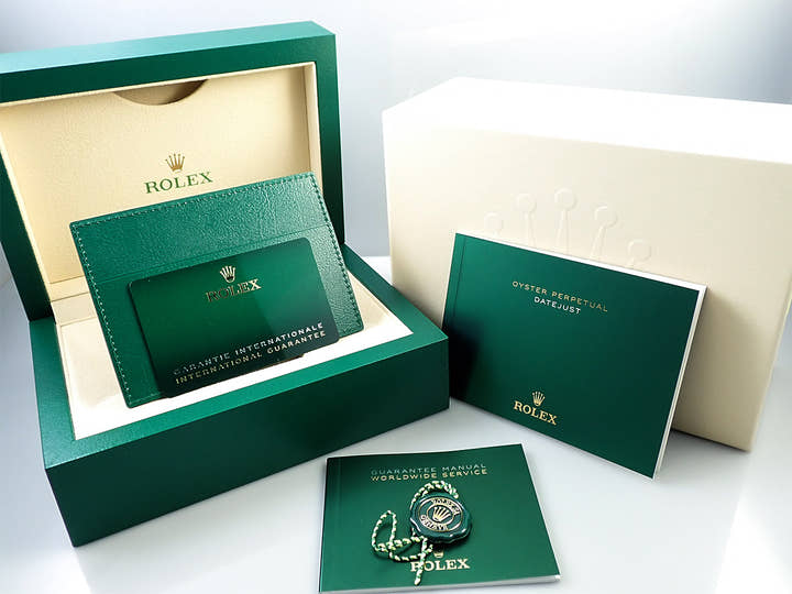 Rolex Datejust 41 Ref. 126300 Stainless Steel Bright Blue Dial Jubilee Bracelet, Excellent Condition 7F184395