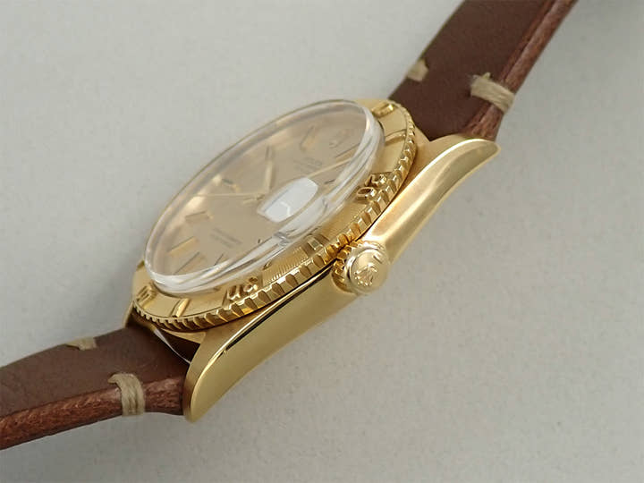 Rolex Datejust Ref. 1625/8 Yellow Gold Champagne Mosaic Dial Leather Strap