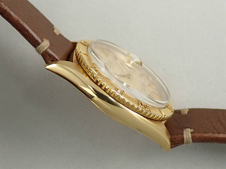 Rolex Datejust Ref. 1625/8 Yellow Gold Champagne Mosaic Dial Leather Strap