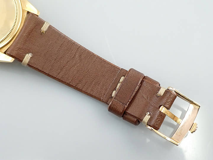 Rolex Datejust Ref. 1625/8 Yellow Gold Champagne Mosaic Dial Leather Strap