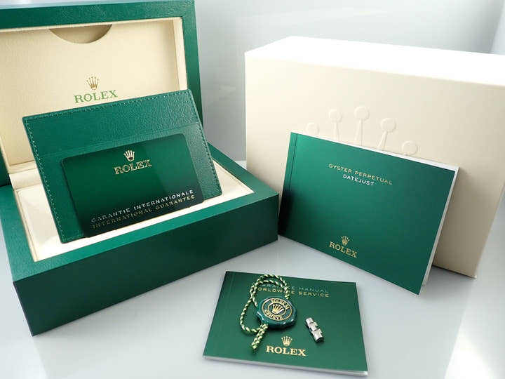 ロレックス デイトジャスト36 Ref.126234 ステンレススチール/ホワイトゴールド ミントグリーン文字盤 ジュビリーブレスレット 未使用 S0L7L3M9