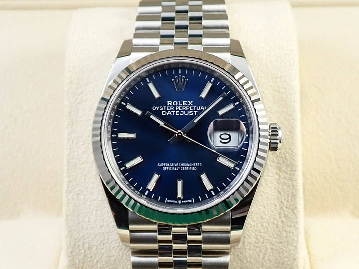 ロレックス デイトジャスト36 Ref.126234 ステンレススチール/ホワイトゴールド ブライトブルー文字盤 ジュビリーブレスレット 未使用 Z00UFSKU