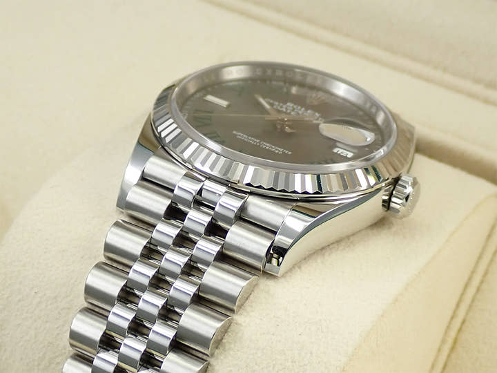 ロレックス デイトジャスト36 Ref.126234 ステンレススチール/ホワイトゴールド スレートローマン文字盤 ジュビリーブレスレット 中古 1KVURJHC