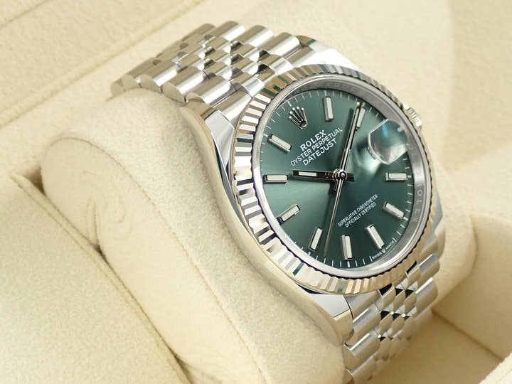ロレックス デイトジャスト36 Ref.126234 ステンレススチール/ホワイトゴールド ミントグリーン文字盤 ジュビリーブレスレット 未使用 6VLCZWXF