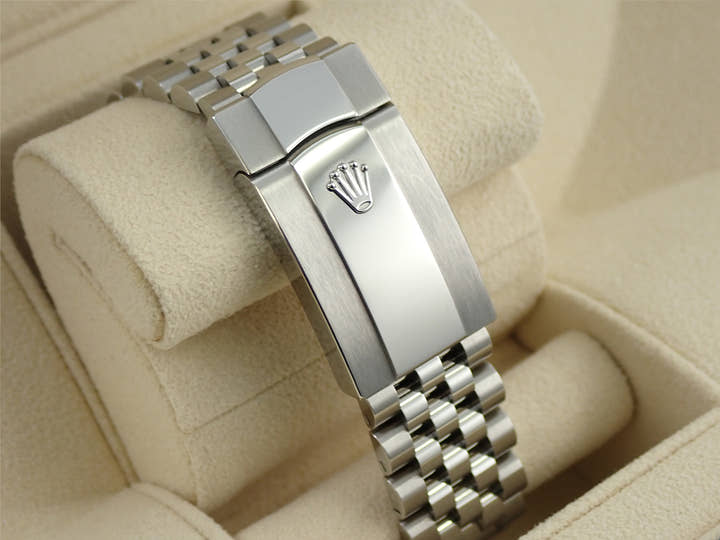 Rolex Datejust 36 Ref. 126200 Stainless Steel Bright Blue Dial Jubilee Bracelet