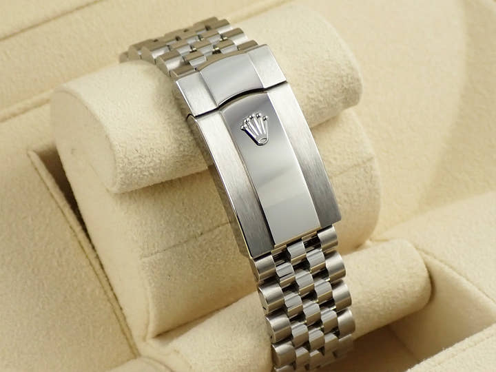 ロレックス デイトジャスト36 Ref.126234 ステンレススチール/ホワイトゴールド グリーンパーム文字盤 ジュビリーブレスレット 美品 HH56TAWS